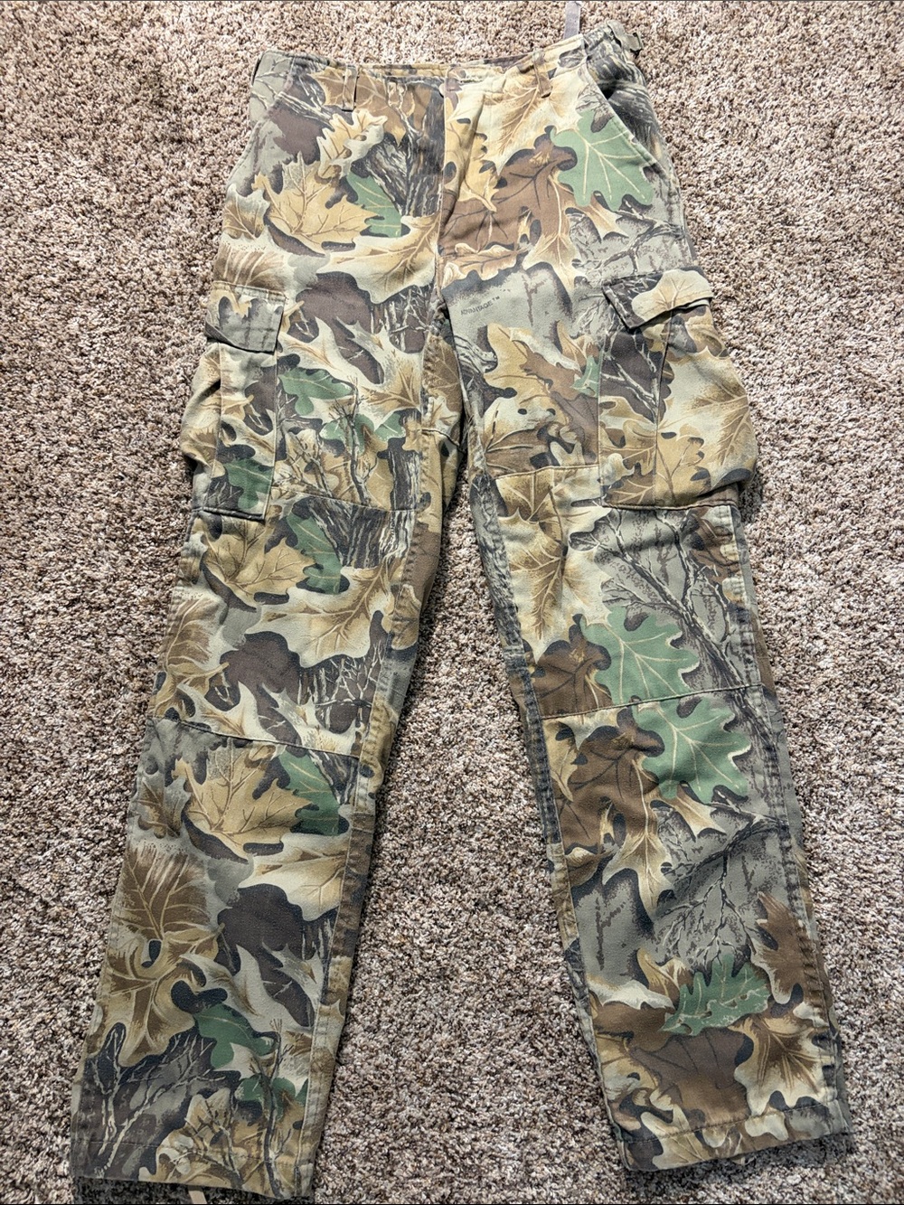 Men's Camo Cargo Pants - Green/Brown Leaf Print